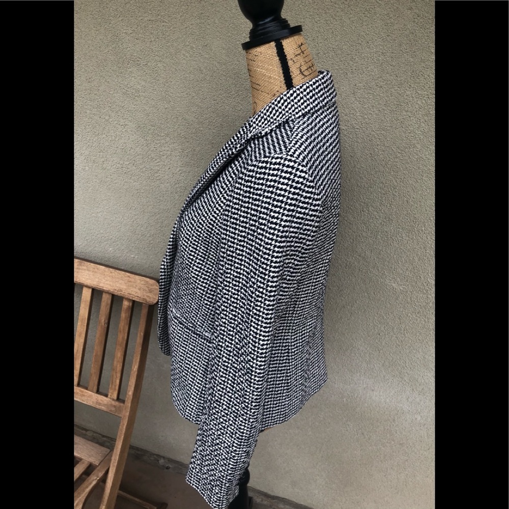Ann Taylor Houndstooth One Button Blazer - Picture 5 of 9